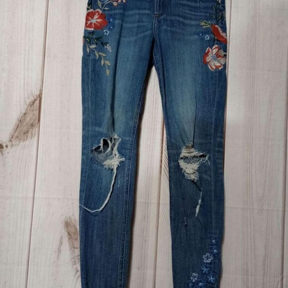 Ladies 2 Embroidered Ripped Distressed Jeans‎ Floral Design Denim